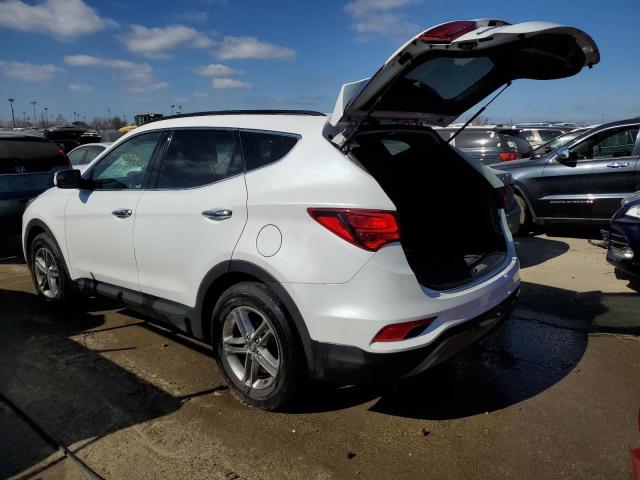 5NMZUDLB8JH055295 - 2018 HYUNDAI SANTA FE S WHITE photo 2