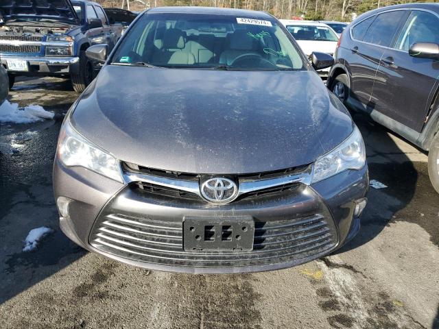4T1BF1FK5HU702885 - 2017 TOYOTA CAMRY LE GRAY photo 5