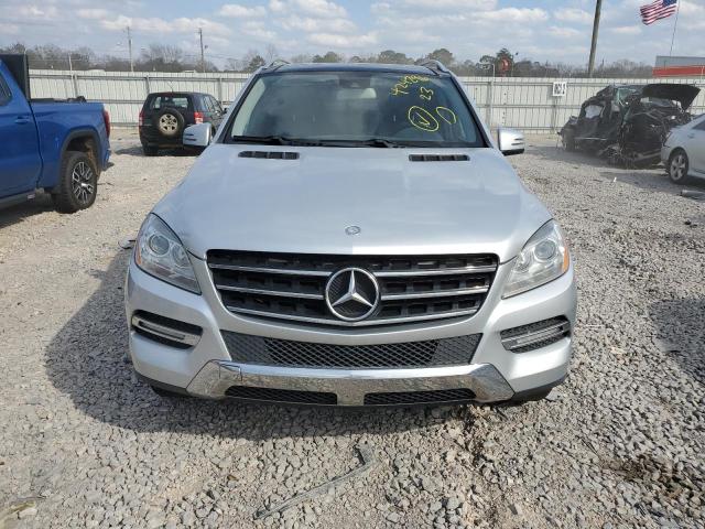 4JGDA5HB2CA034565 - 2012 MERCEDES-BENZ ML 350 4MATIC SILVER photo 5