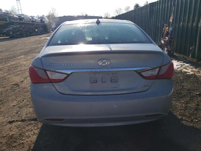 5NPEC4AC9DH631965 - 2013 HYUNDAI SONATA SE SILVER photo 6