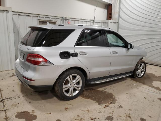 4JGDA5HB9EA389445 - 2014 MERCEDES-BENZ ML 350 4MATIC SILVER photo 3