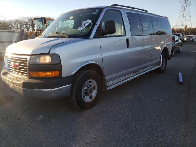 1GJ2G1DG3A1118436 - 2010 GMC SAVANA G3500 LT SILVER photo 1