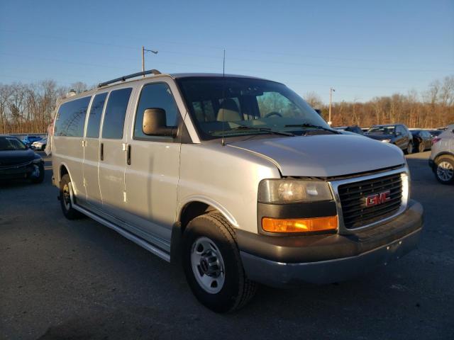 1GJ2G1DG3A1118436 - 2010 GMC SAVANA G3500 LT SILVER photo 4