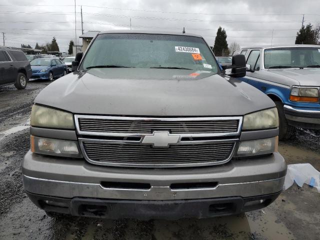 2GCEK13T361145106 - 2006 CHEVROLET SILVERADO K1500 SILVER photo 5