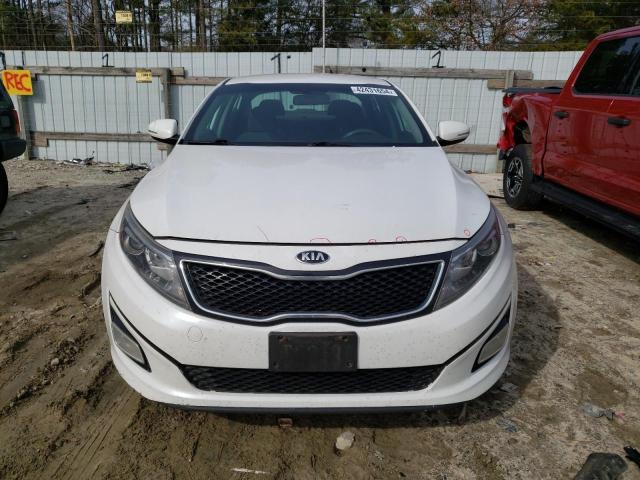 KNAGM4A71F5664256 - 2015 KIA OPTIMA LX WHITE photo 5