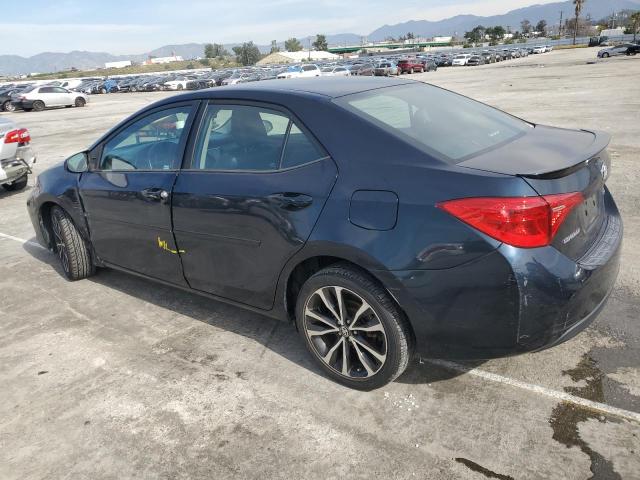 5YFBURHE0JP784432 - 2018 TOYOTA COROLLA L BLACK photo 2