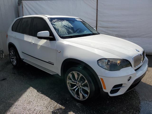 5UXZW0C53BL658912 - 2011 BMW X5 XDRIVE35D WHITE photo 4