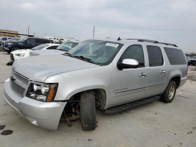 1GNSCKE04BR129398 - 2011 CHEVROLET SUBURBAN C1500 LTZ SILVER photo 1