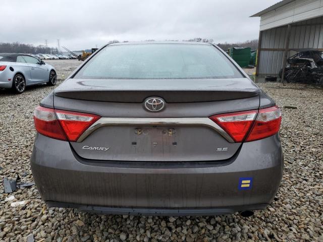 4T1BF1FKXHU688577 - 2017 TOYOTA CAMRY LE GRAY photo 6