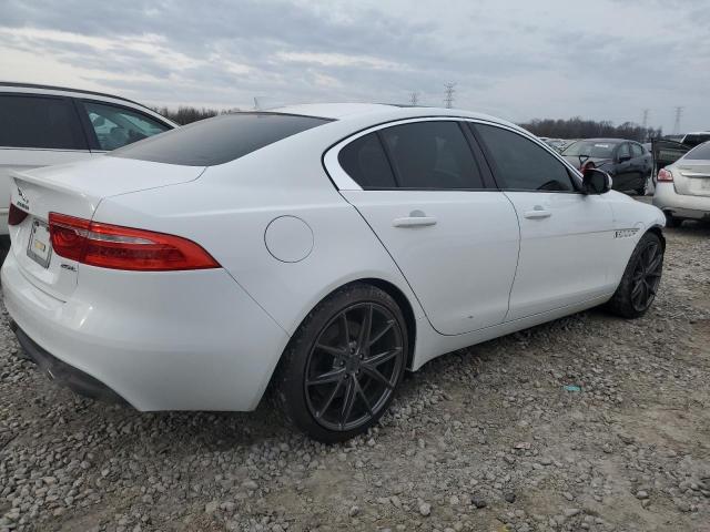 SAJAR4BGXHA974054 - 2017 JAGUAR XE WHITE photo 3