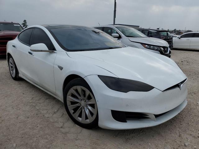 5YJSA1E16GF157492 - 2016 TESLA MODEL S თეთრი ფოტო 4