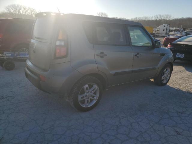 KNDJT2A27B7199517 - 2011 KIA SOUL + GRAY photo 3