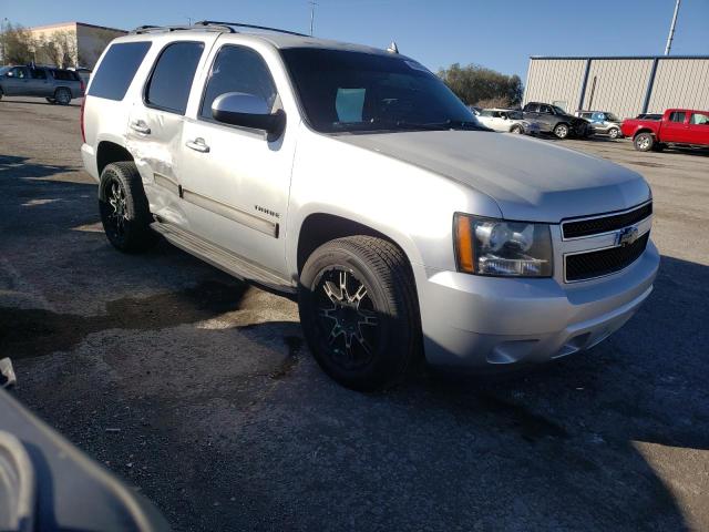 1GNSCAE07ER143083 - 2014 CHEVROLET TAHOE C1500  LS SILVER photo 4