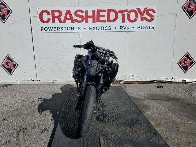 JKAEXEJ13HDA01280 - 2017 KAWASAKI EX650 J შავი ფოტო 2