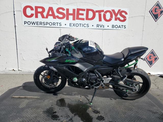 JKAEXEJ13HDA01280 - 2017 KAWASAKI EX650 J შავი ფოტო 3