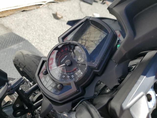 JKAEXEJ13HDA01280 - 2017 KAWASAKI EX650 J შავი ფოტო 7