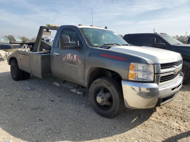 1GBJC34638E181223 - 2008 CHEVROLET SILVERADO C3500 WHITE photo 1