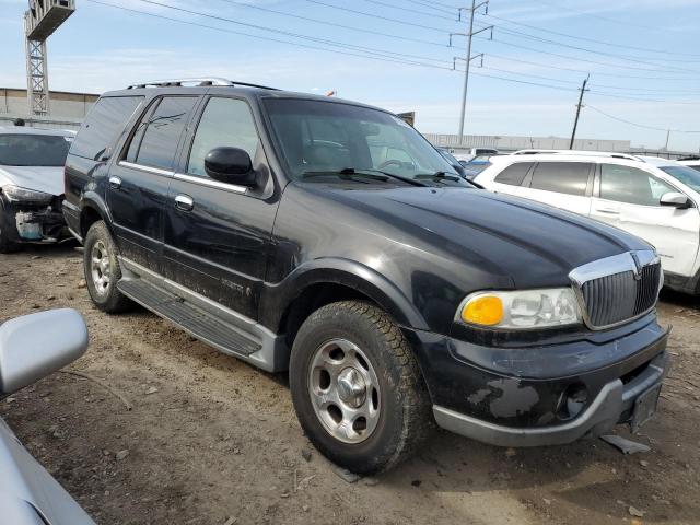 5LMFU28RX2LJ12313 - 2002 LINCOLN NAVIGATOR შავი ფოტო 4