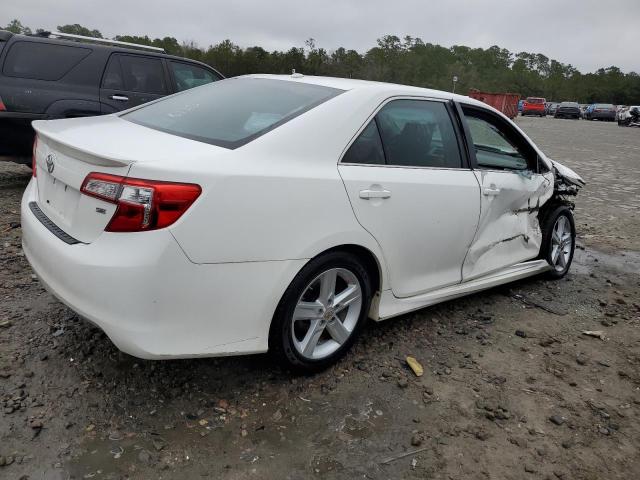 4T1BF1FK3CU578432 - 2012 TOYOTA CAMRY BASE WHITE photo 3