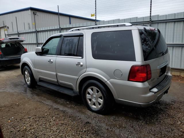 5LMFU27R04LJ13359 - 2004 LINCOLN NAVIGATOR ვერცხლისფერი ფოტო 2