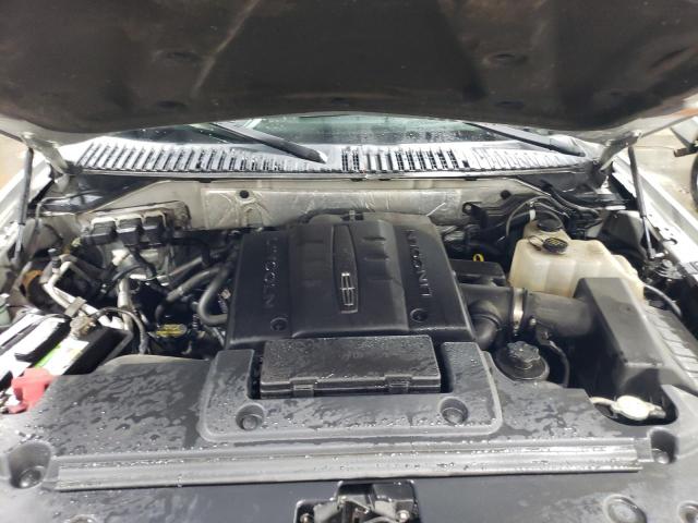 5LMJJ2J5XBEJ05859 - 2011 LINCOLN NAVIGATOR ვერცხლისფერი ფოტო 11