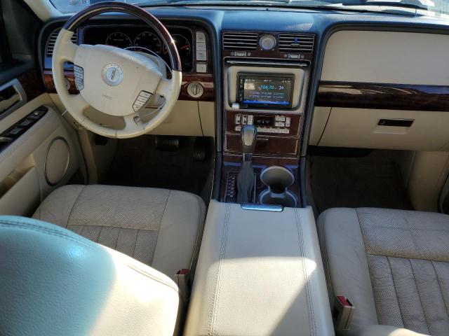 5LMFU28R83LJ18998 - 2003 LINCOLN NAVIGATOR მწვანე ფოტო 8