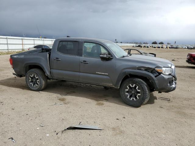 3TMCZ5AN2HM046769 - 2017 TOYOTA TACOMA DOUBLE CAB 灰色 照片 4