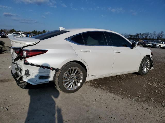 58AE21B16LU011713 - 2020 LEXUS ES 300H LUXURY WHITE photo 3