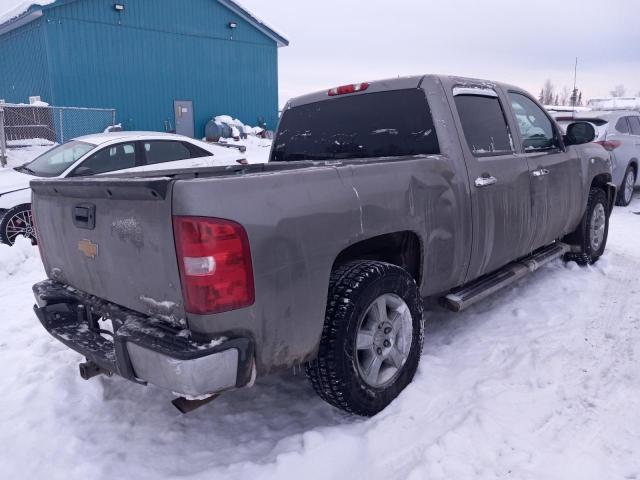 3GCUKUEJ1DG268402 - 2013 CHEVROLET SILVERADO K1500 HYBRID GRAY photo 3