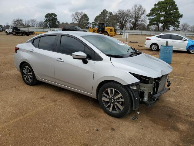 3N1CN8EV5ML882750 - 2021 NISSAN VERSA SV SILVER photo 4