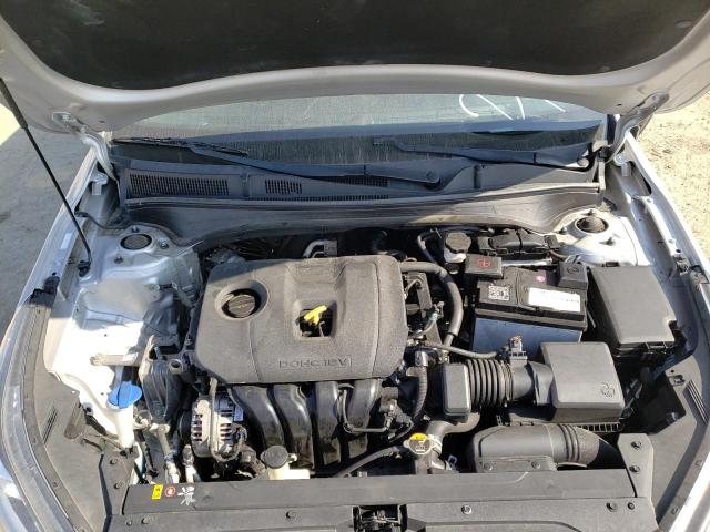 3KPF34AD9KE024446 - 2019 KIA FORTE GT LINE SILVER photo 11