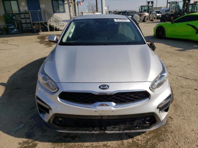 3KPF34AD9KE024446 - 2019 KIA FORTE GT LINE SILVER photo 5