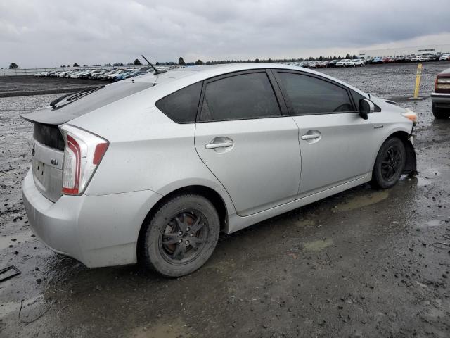 JTDKN3DU7C1532630 - 2012 TOYOTA PRIUS SILVER photo 3