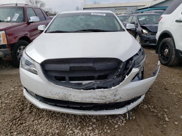 1G4GF5G39GF134809 - 2016 BUICK LACROSSE PREMIUM WHITE photo 5