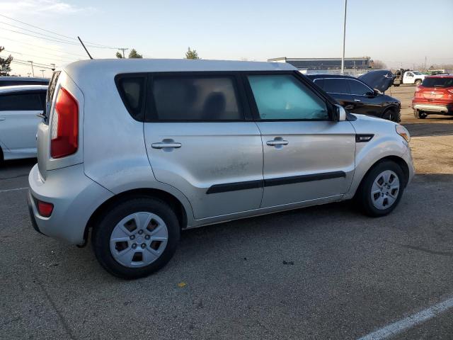 KNDJT2A51C7452391 - 2012 KIA SOUL SILVER photo 3