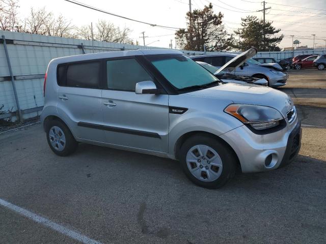 KNDJT2A51C7452391 - 2012 KIA SOUL SILVER photo 4