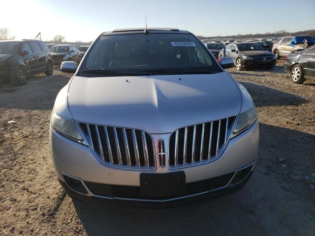 2LMDJ6JK6BBJ29881 - 2011 LINCOLN MKX SILVER photo 5