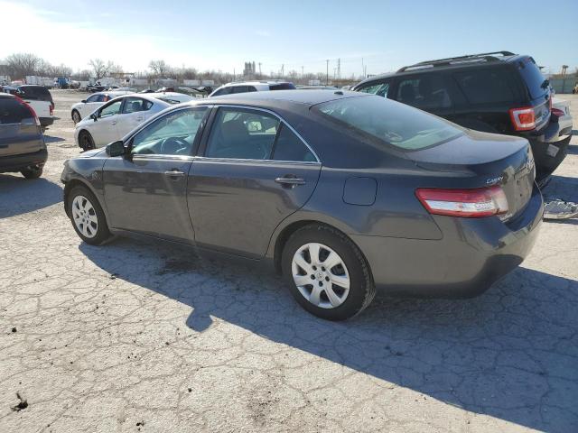 4T1BF3EK8BU131297 - 2011 TOYOTA CAMRY BASE GRAY photo 2