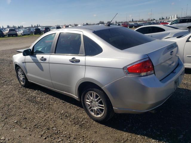 1FAHP3FN5BW181654 - 2011 FORD FOCUS SE SILVER photo 2