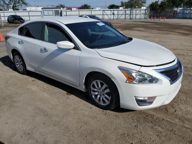 1N4AL3AP2DN550047 - 2013 NISSAN ALTIMA 2.5 WHITE photo 4