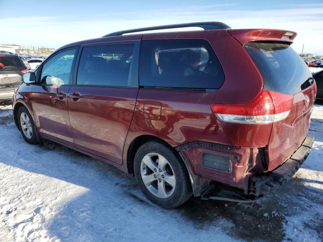 5TDKK3DC2DS367512 - 2013 TOYOTA SIENNA LE RED photo 2