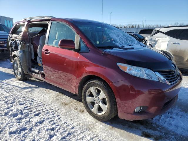 5TDKK3DC2DS367512 - 2013 TOYOTA SIENNA LE RED photo 4