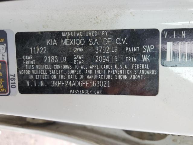 3KPF24AD6PE563021 - 2023 KIA FORTE LX WHITE photo 12