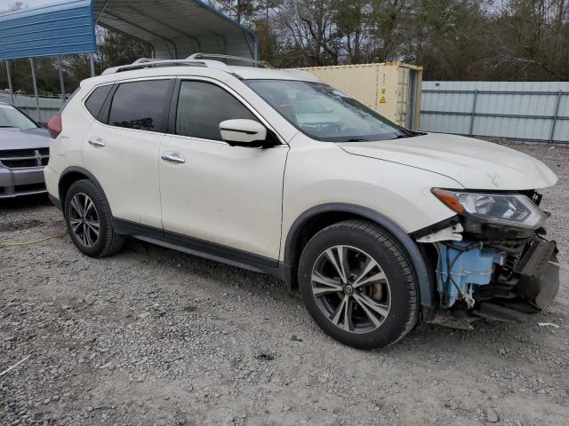 JN8AT2MT9KW261983 - 2019 NISSAN ROGUE S WHITE photo 4