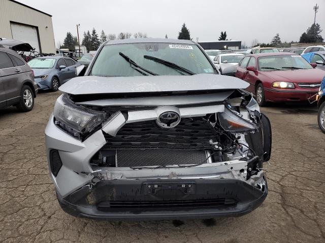 2T3G1RFV3NW257725 - 2022 TOYOTA RAV4 LE SILVER photo 5