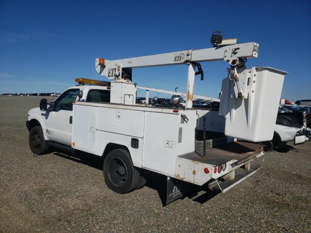 1FDAF56S61EC60668 - 2001 FORD F550 SUPER DUTY WHITE photo 3