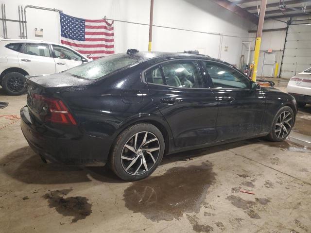 7JR102FK1LG048712 - 2020 VOLVO S60 T5 MOMENTUM BLACK photo 3