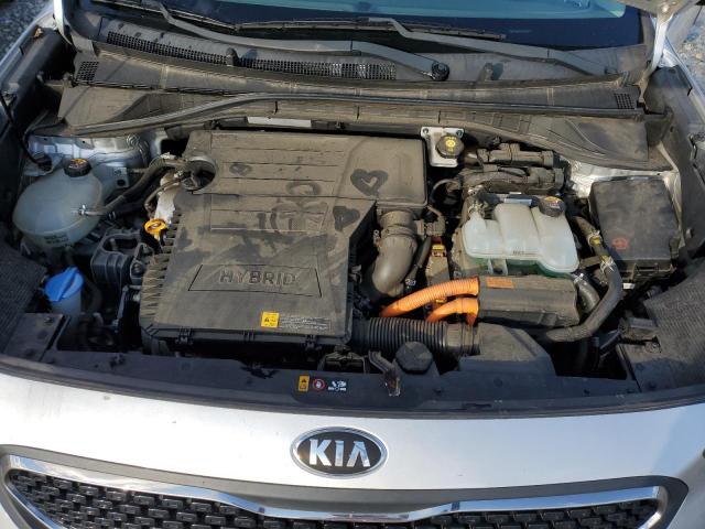 KNDCB3LC3H5047648 - 2017 KIA NIRO FE SILVER photo 11