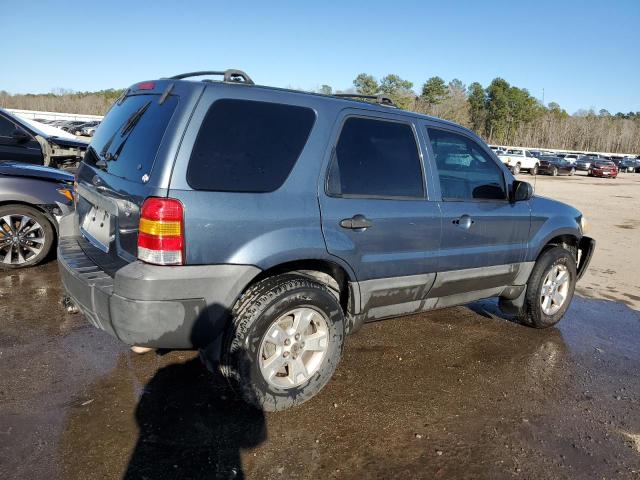 1FMYU03165KD87320 - 2005 FORD ESCAPE XLT BLUE photo 3