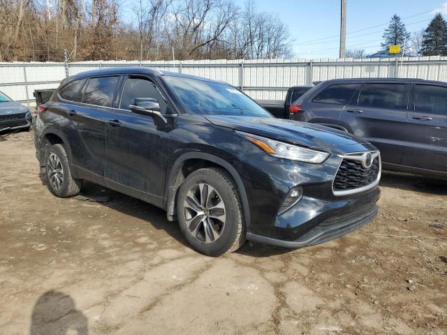 5TDGZRBH0LS520423 - 2020 TOYOTA HIGHLANDER XLE BLACK photo 4